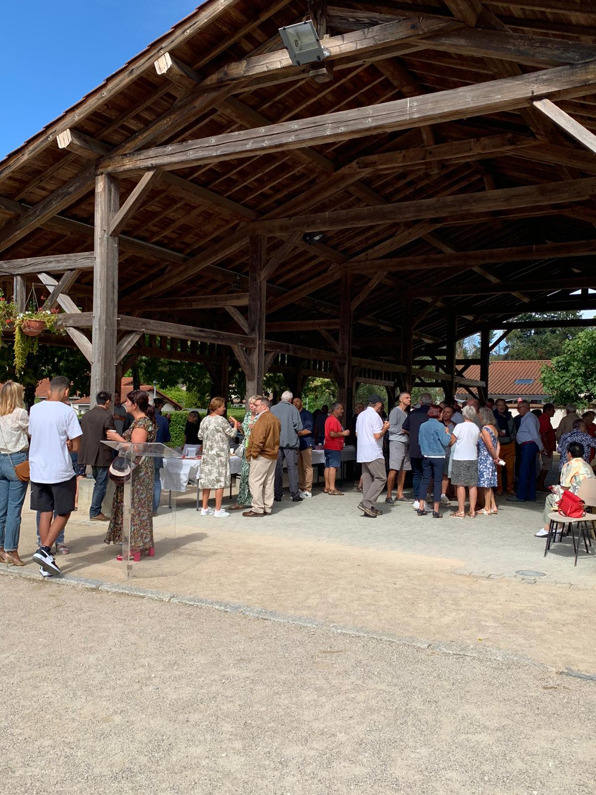Sainte Croix place marret 3